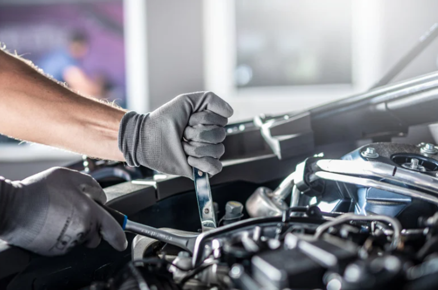 Established Automotive Repair Centre With Property In Eastern Ontario